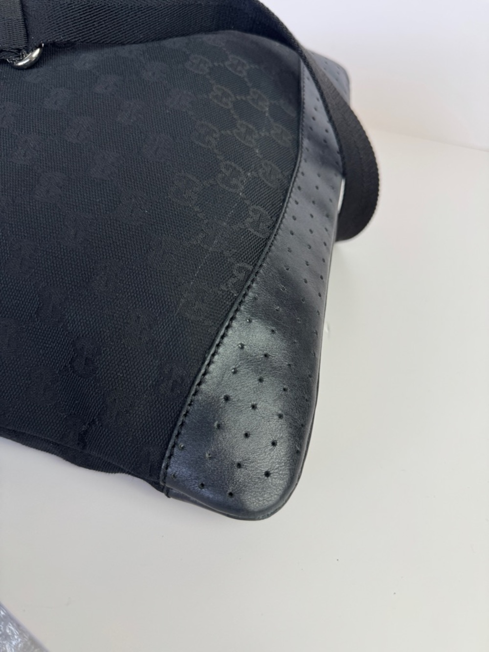 Gucci Black GG Canvas Messenger Bag with Adjustable Strap - Picture 16 of 16